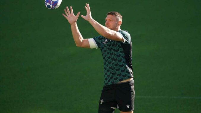 Dan-Biggar-and-Liam-Williams-fit-for-Wales-quarter-final-against-Argentina.jpg