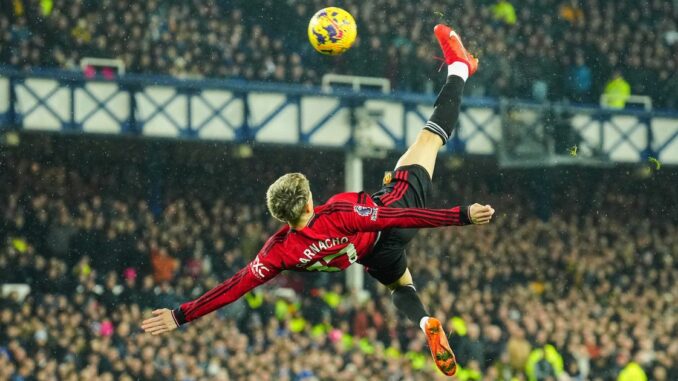 Best-overhead-kick-goals-ranked-as-Man-Utds-Alejandro-Garnacho-joins-top-eight.jpg
