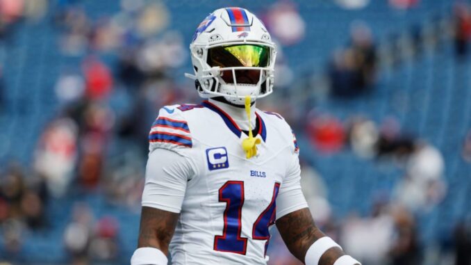 Bills-WR-Stefon-Diggs-back-off-injury-report-set-to-play-vs.-Broncos.jpg
